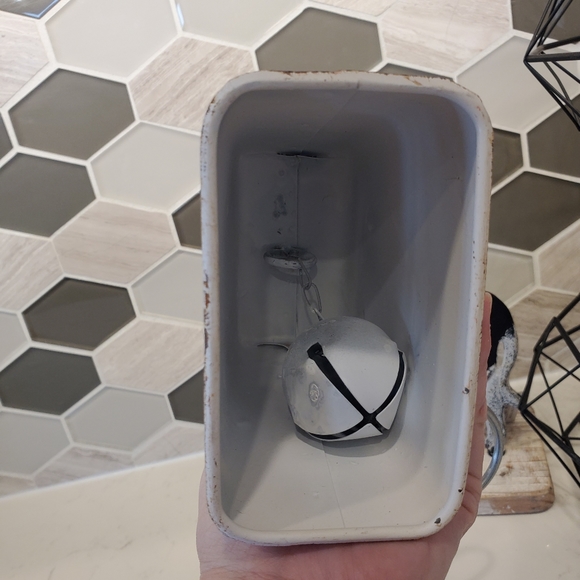 BNWT Christmas Cowbell Farmhouse Decor - Picture 3 of 5